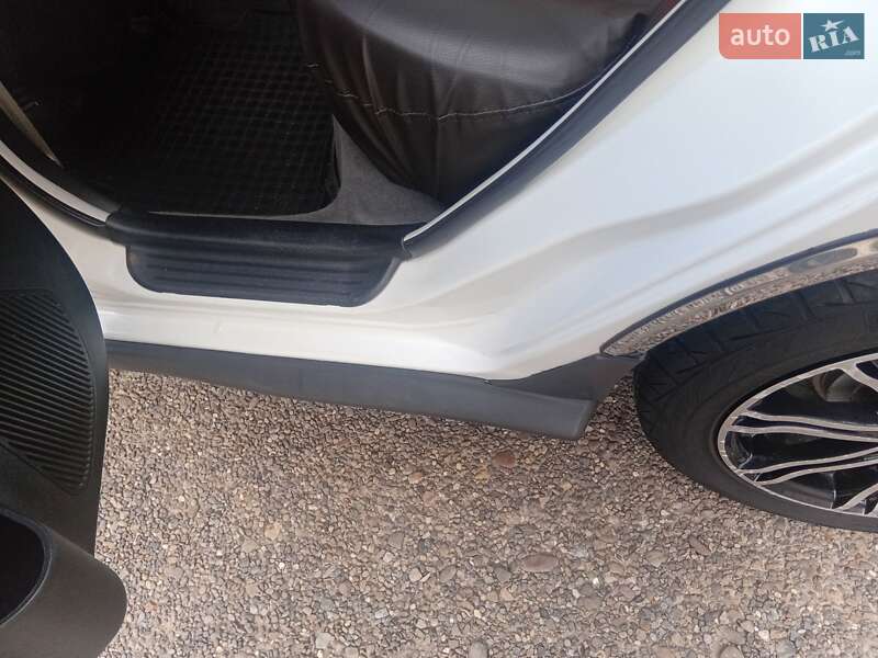 Хэтчбек Geely MK Cross 2012 в Черновцах