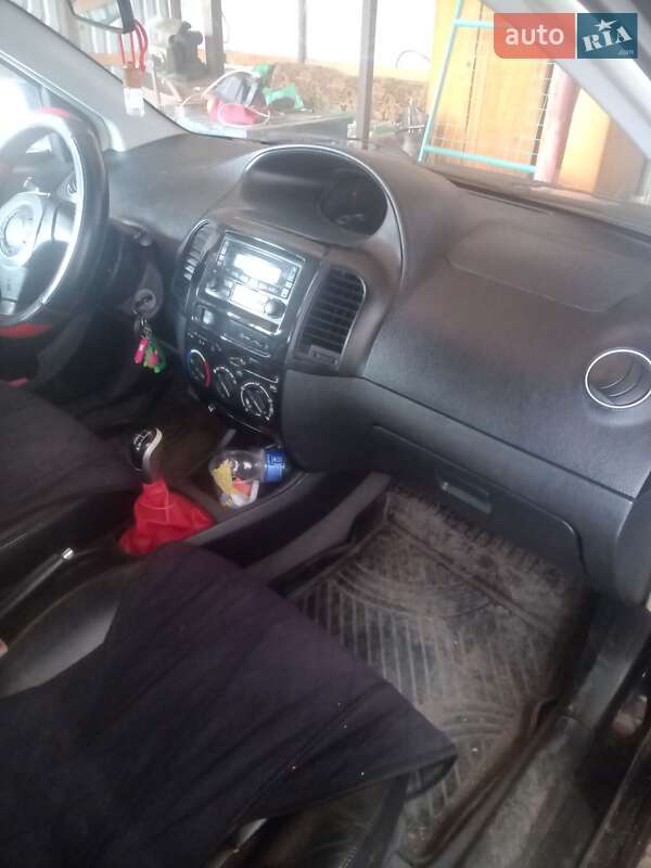 Хетчбек Geely MK Cross 2012 в Ярошівці фото 4 Хетчбек Geely MK Cross 2012 в Ярошівці