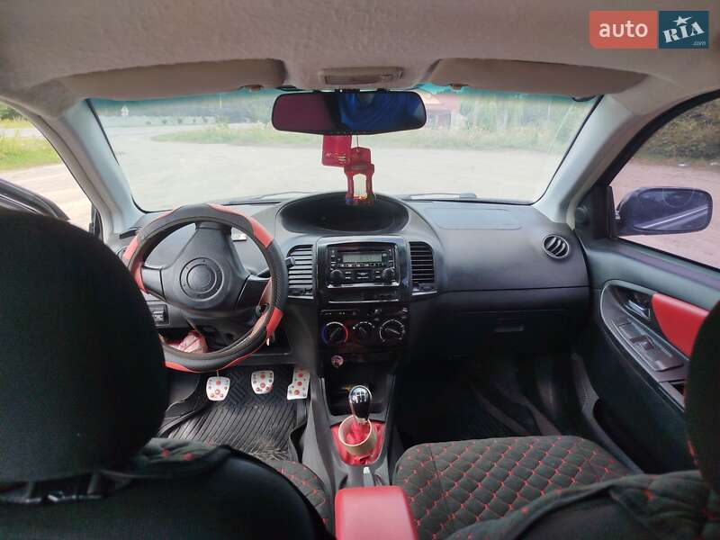 Хетчбек Geely MK Cross 2012 в Борщеві фото 4 Хетчбек Geely MK Cross 2012 в Борщеві