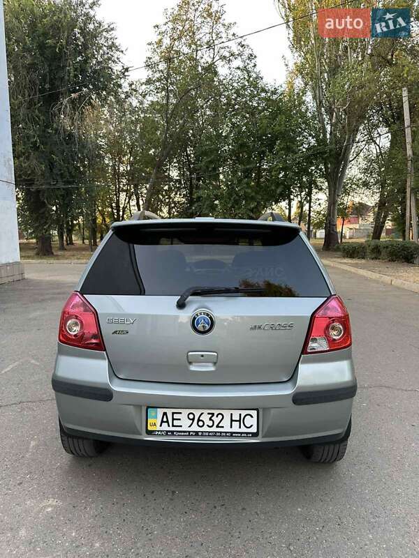 Хэтчбек Geely MK Cross 2013 в Кривом Роге