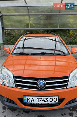 Хэтчбек Geely MK Cross 2013 в 