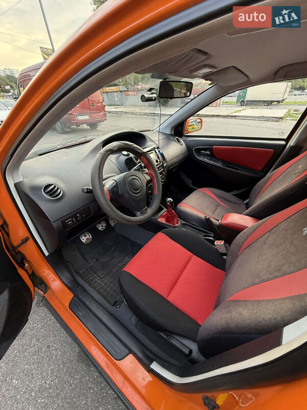 Хэтчбек Geely MK Cross 2013 в Киеве фото 13 Хэтчбек Geely MK Cross 2013 в Киеве