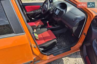 Хэтчбек Geely MK Cross 2013 в 