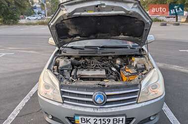 Хетчбек Geely MK Cross 2013 в 