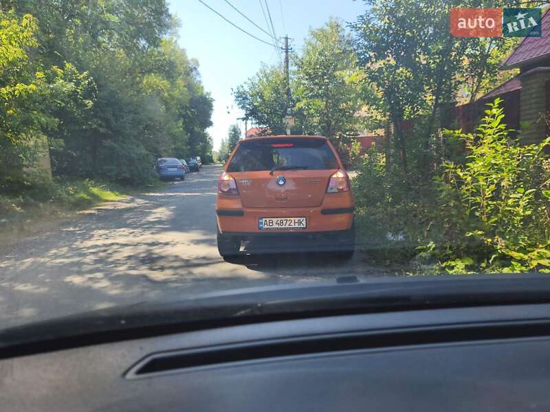 Geely MK Cross 2013