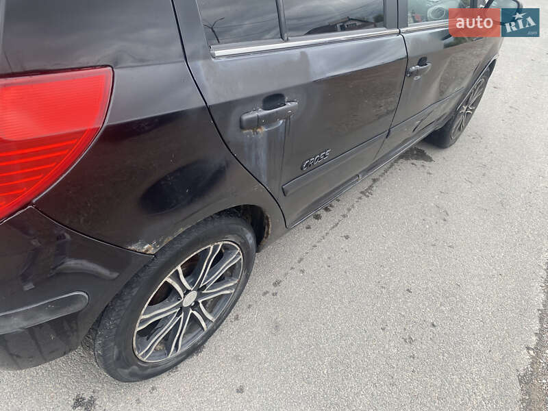 Хетчбек Geely MK Cross 2012 в Димері