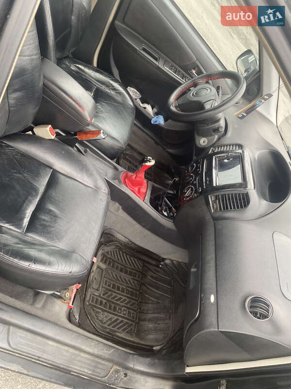 Хетчбек Geely MK Cross 2012 в Димері