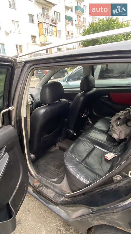 Хетчбек Geely MK Cross 2012 в Димері