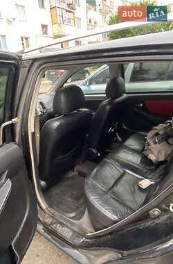 Хэтчбек Geely MK Cross 2012 в 