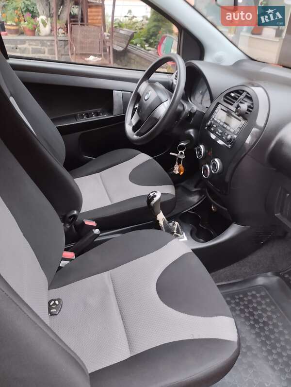 Хэтчбек Geely MK Cross 2013 в Житомире