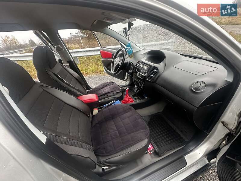 Хэтчбек Geely MK Cross 2013 в Любаре