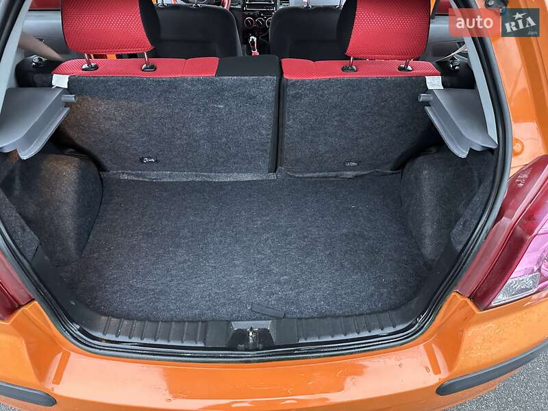 Хетчбек Geely MK Cross 2014 в Києві фото 27 Хетчбек Geely MK Cross 2014 в Києві