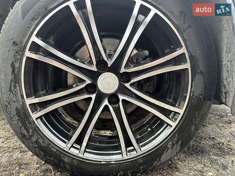 Хетчбек Geely MK Cross 2014 в Києві фото 33 Хетчбек Geely MK Cross 2014 в Києві