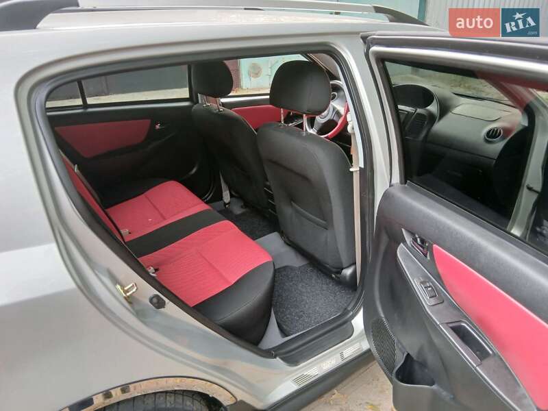 Хетчбек Geely MK Cross 2013 в Запоріжжі