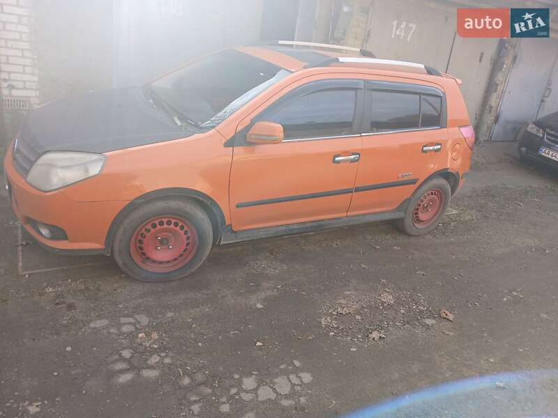 Хэтчбек Geely MK Cross 2012 в Киеве