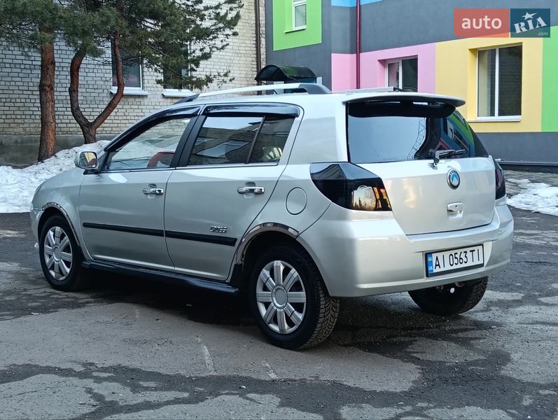 Хэтчбек Geely MK Cross 2013 в Малине