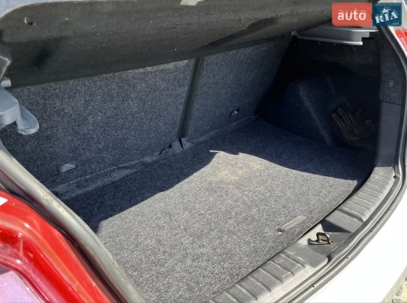 Хетчбек Geely MK Cross 2013 в Дніпрі