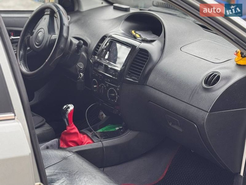 Хэтчбек Geely MK Cross 2013 в Прилуках