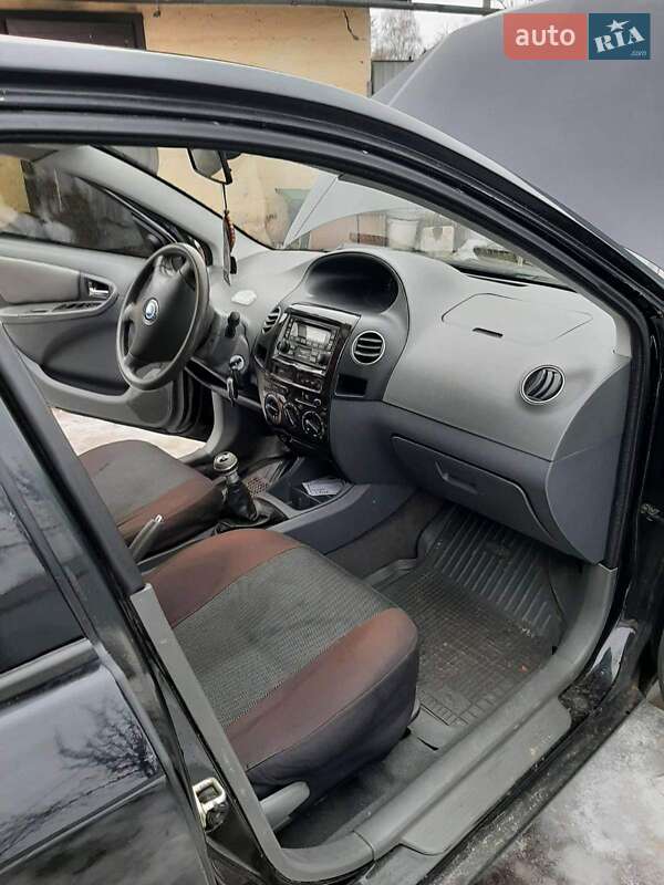 Седан Geely MK 2008 в Чернигове