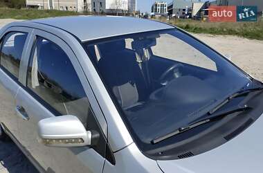 Седан Geely MK 2012 в 