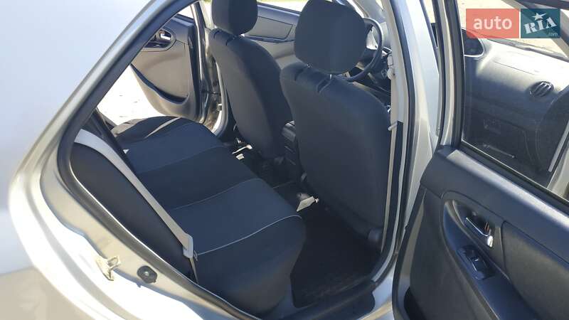 Седан Geely MK 2012 в Львові