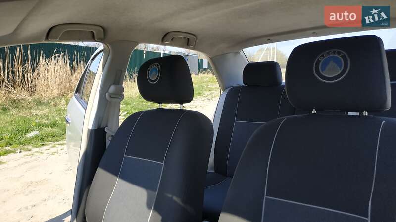 Седан Geely MK 2012 в Львові