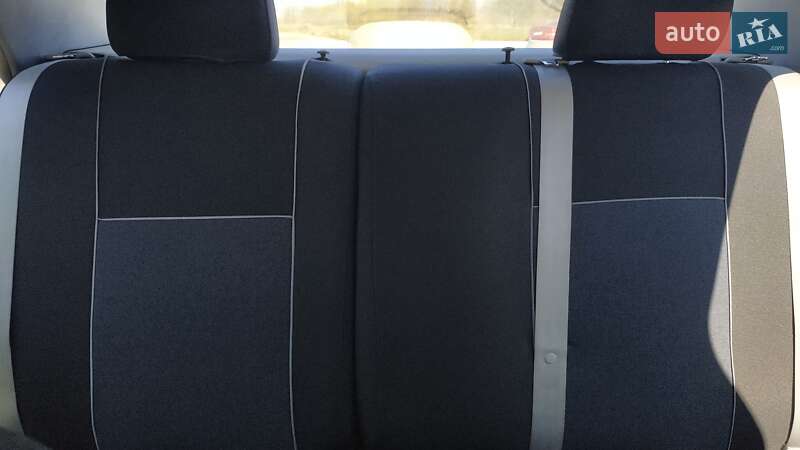 Седан Geely MK 2012 в Львові