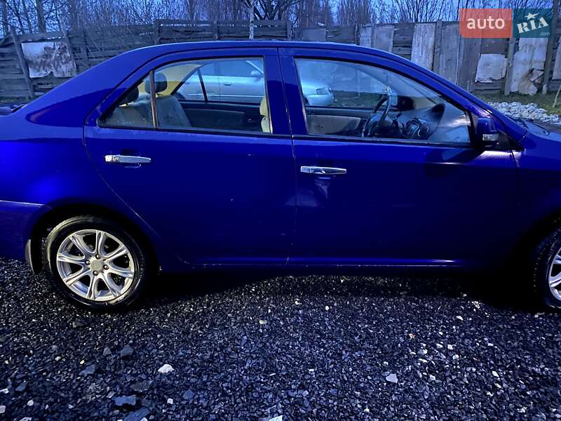 Седан Geely MK 2010 в Вараше
