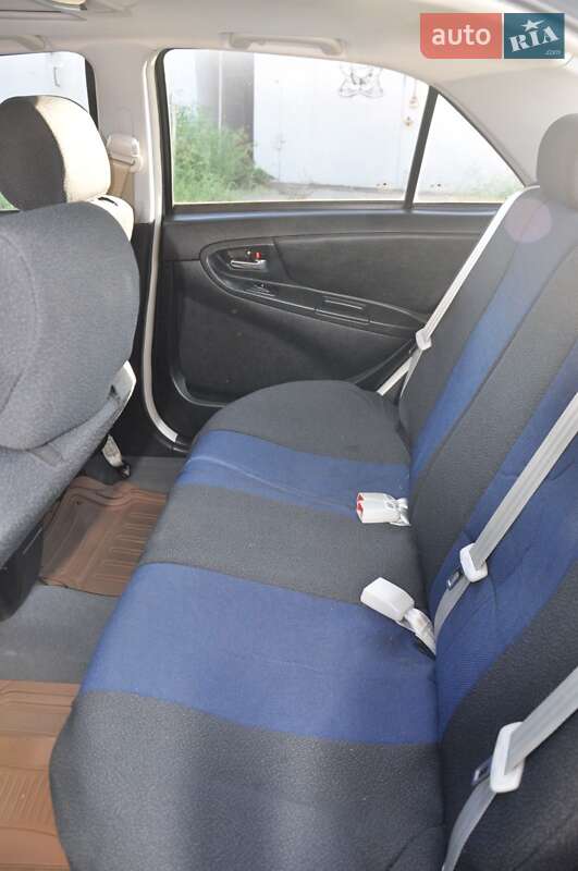 Седан Geely MK 2012 в Южном