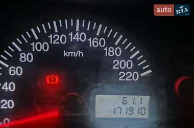 Седан Geely MK 2012 в 