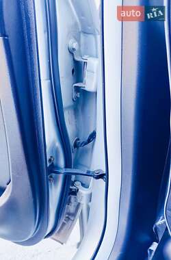 Седан Geely MK 2013 в 
