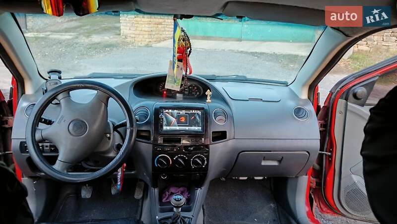 Седан Geely MK 2008 в Ямполе
