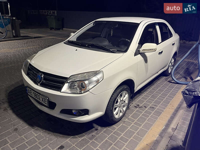 Седан Geely MK 2012 в 