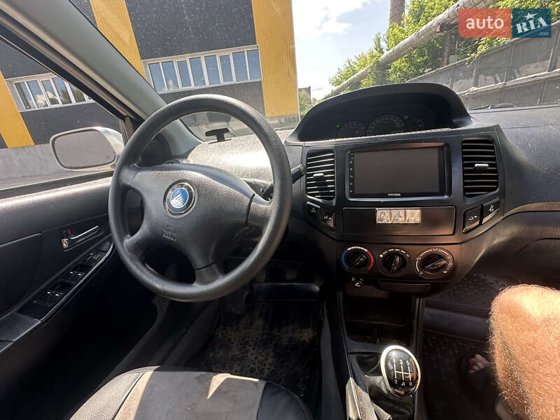 Седан Geely MK 2013 в Ніжині