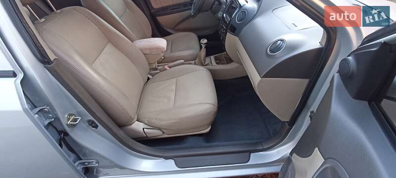 Седан Geely MK 2010 в Гадяче