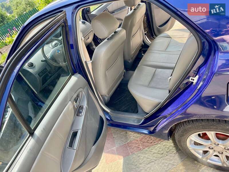 Седан Geely MK 2010 в Львове