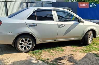 Седан Geely MK 2012 в 