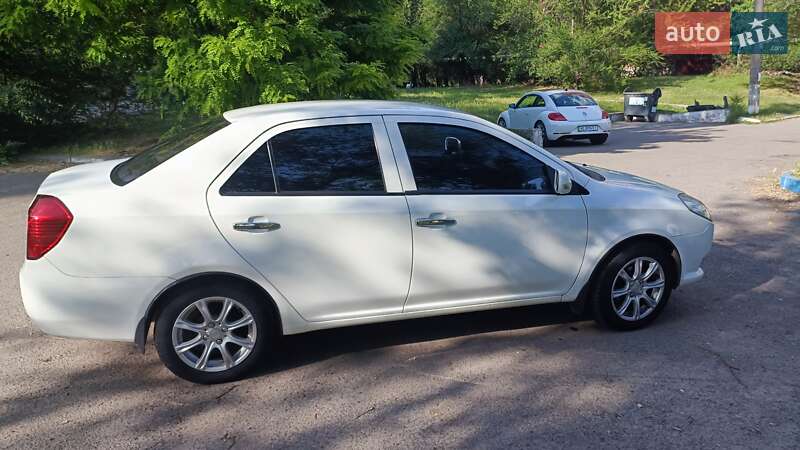 Седан Geely MK 2012 в Дніпрі