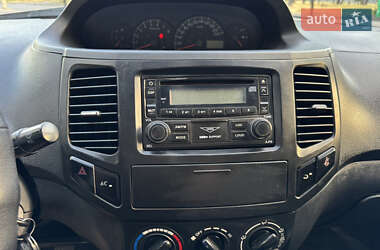 Седан Geely MK 2012 в 
