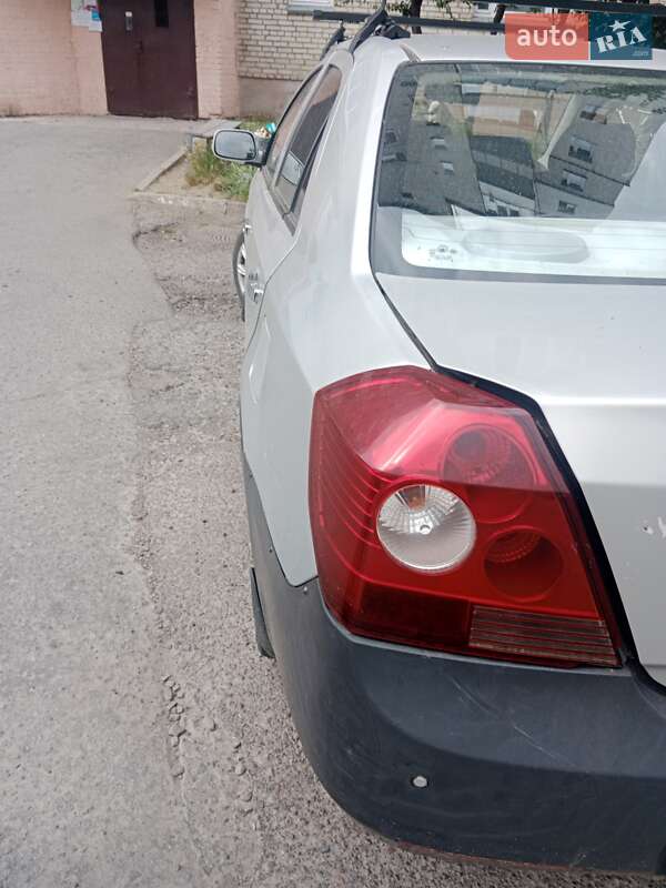 Седан Geely MK 2011 в Стрию