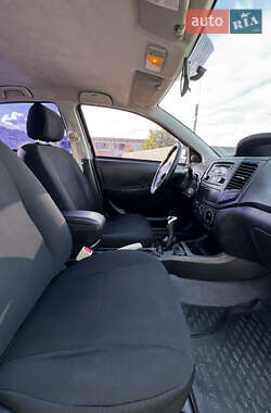 Седан Geely MK 2013 в 