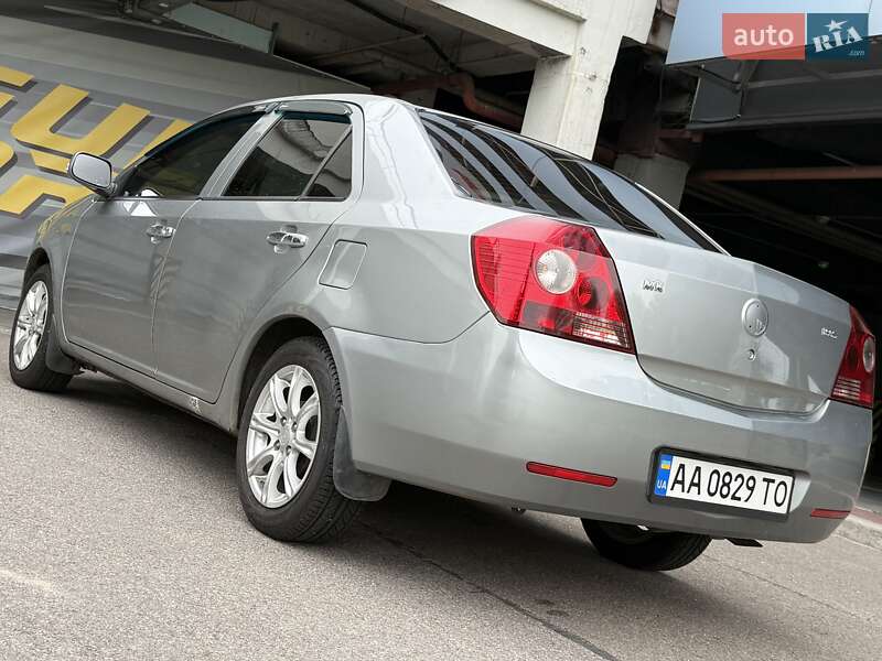 Седан Geely MK 2008 в Кам'янському