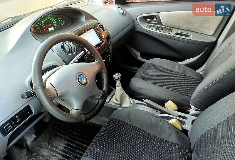 Седан Geely MK 2008 в Вільшанці