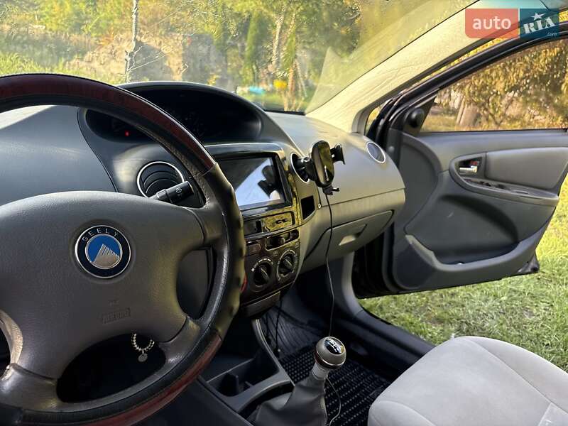 Седан Geely MK 2010 в Кам'янському