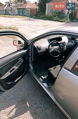 Седан Geely MK 2012 в 