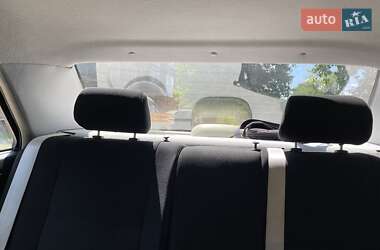Седан Geely MK 2012 в 
