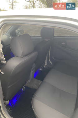 Седан Geely MK 2012 в 