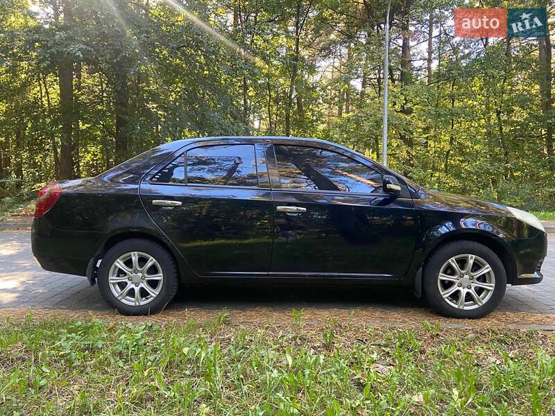 Седан Geely MK 2013 в Львові
