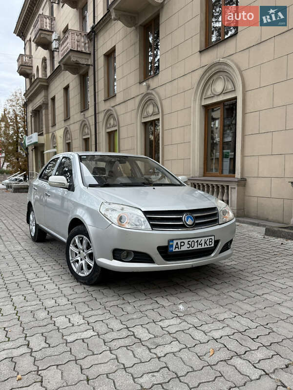 Седан Geely MK 2013 в 