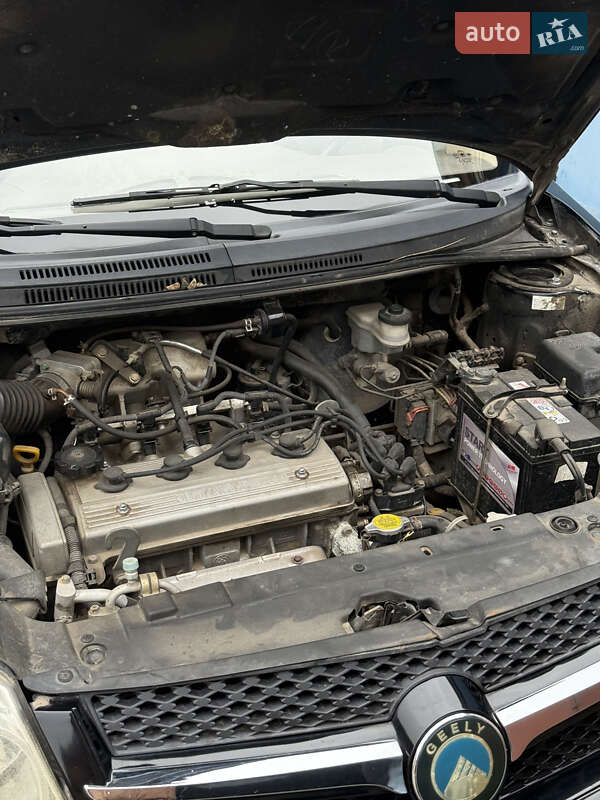 Седан Geely MK 2008 в Вараше